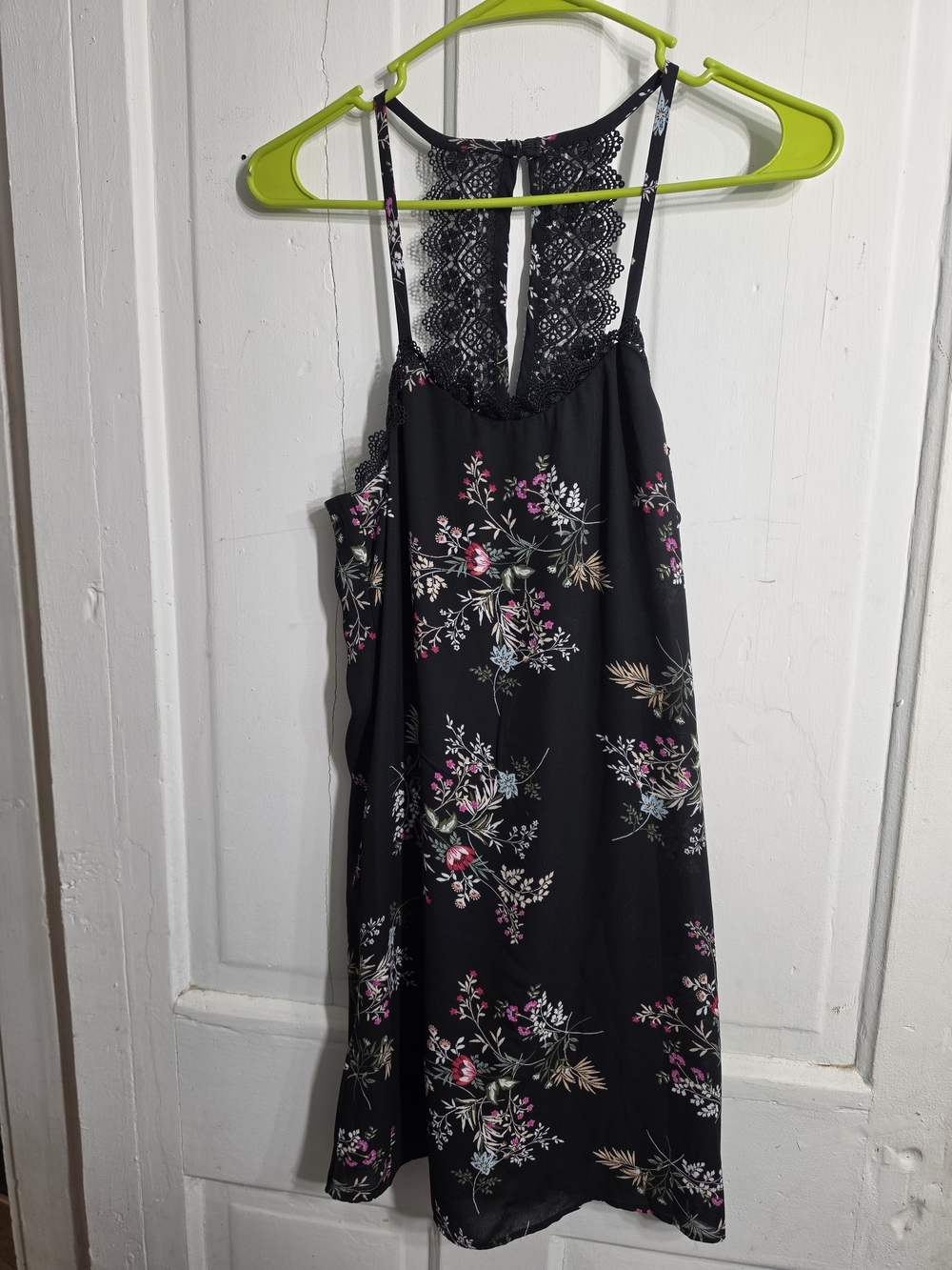Rare Editions Black Floral Lace-Back Chemise